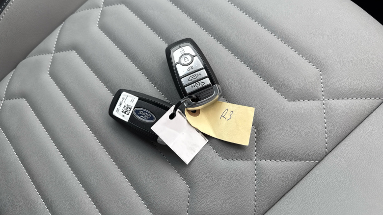 Ford Tourneo Custom 340 L1 Electric Rwd 160kW 65kWh H1 Titanium X 8 seater Auto